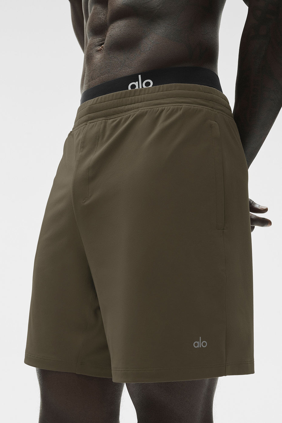 7" Conquer React Performance Short - Olive Tree