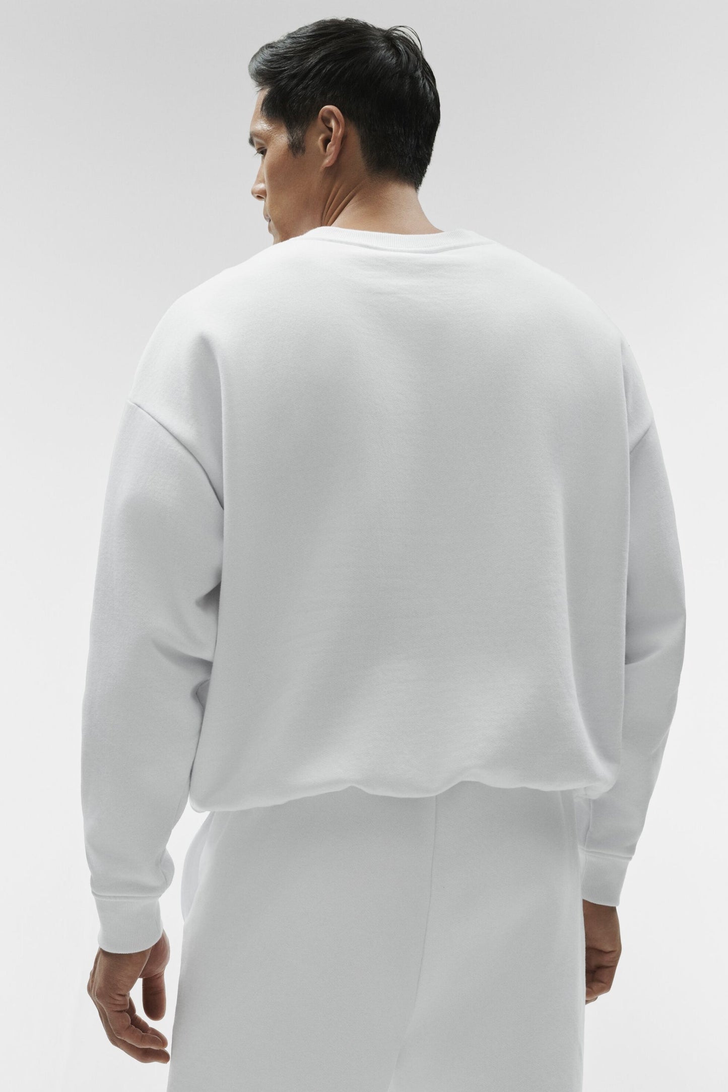 Accolade Crew Neck Pullover - White