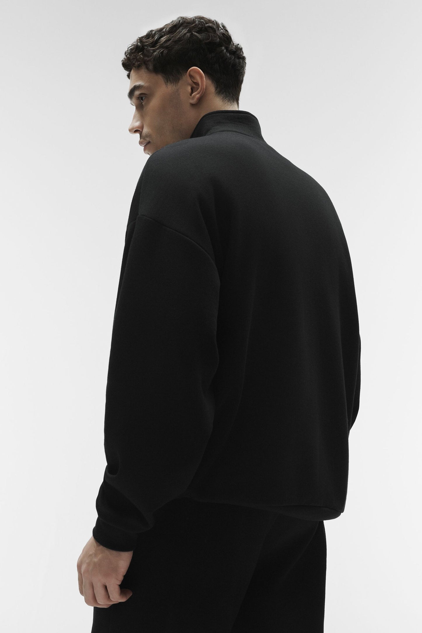 Accolade 1/4 Zip Pullover - Black
