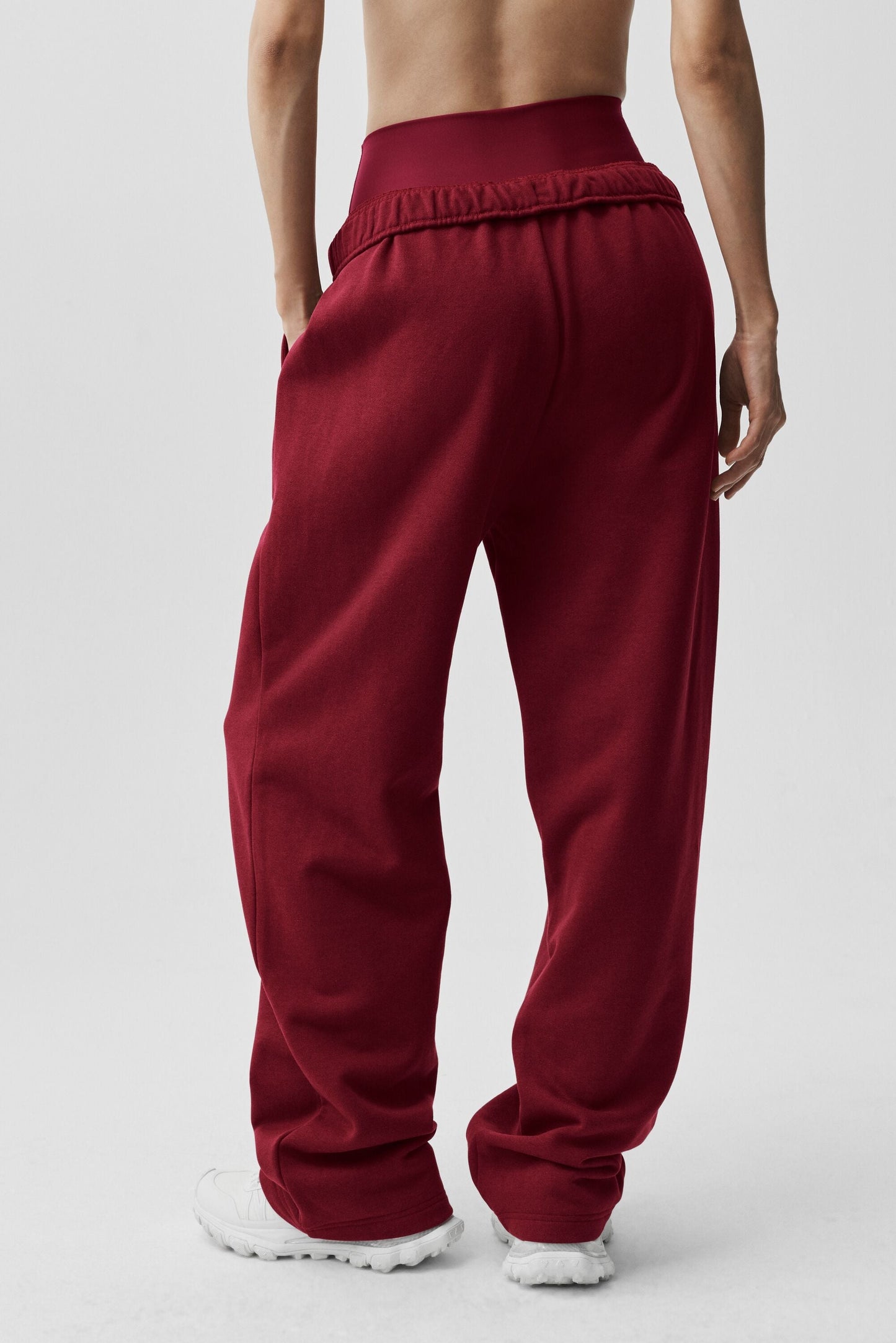 Accolade Straight Leg Sweatpant - Summer Romance Red
