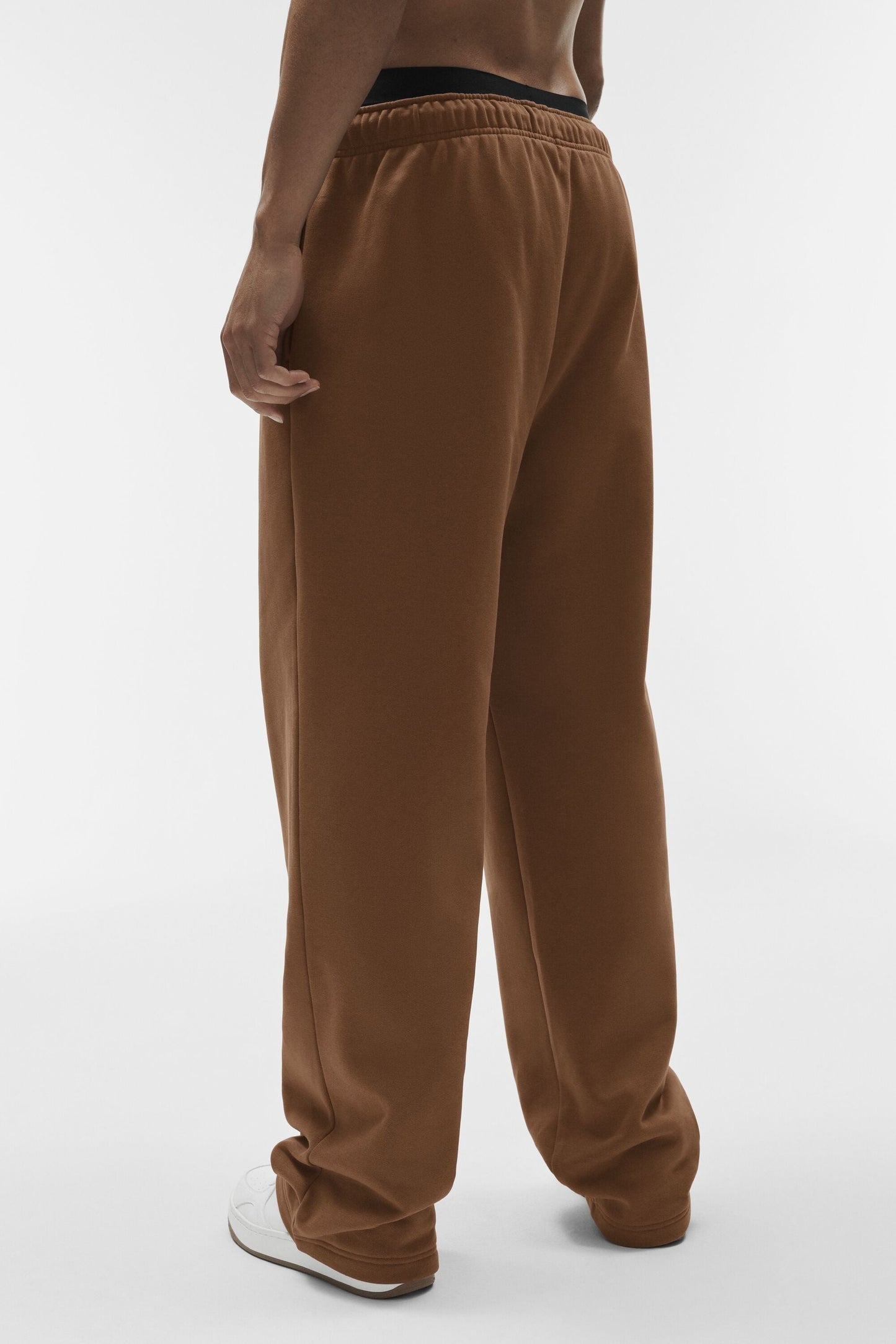 Accolade Straight Leg Sweatpant - Sun Kissed Brown