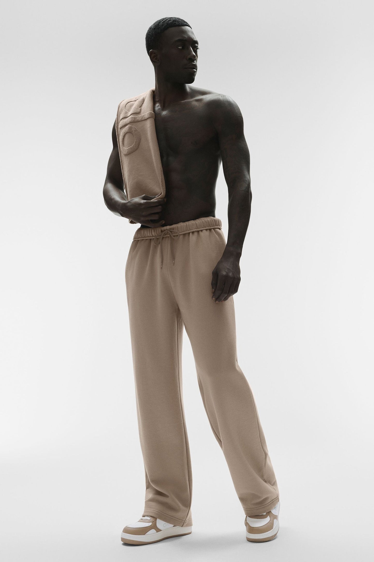 Accolade Straight Leg Sweatpant - Gravel